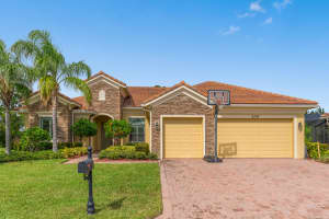 2335 NW Waterbury St, Jensen Beach, FL 34957, Sold 11/20/17