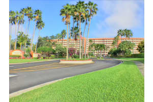 7370 S Oriole Blvd, Delray Beach, FL 33446, Sold 12/08/17