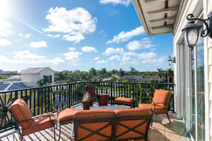 302 E Latitude Cir, Delray Beach, FL 33483, Sold 12/29/17