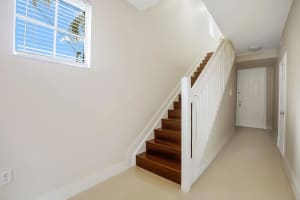 245 NE 2nd St, Delray Beach, FL 33444, Sold 02/13/18