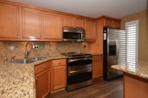 18 Royal Palm Way, Boca Raton, FL 33432, Sold 11/17/17