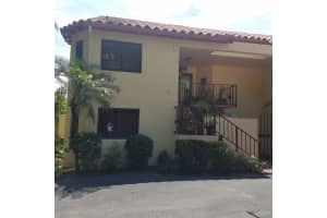 2 Via Lago, Boynton Beach, FL 33435, Sold 06/26/18
