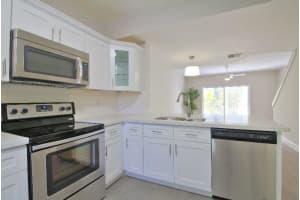 827 Kokomo Key Ln, Delray Beach, FL 33483, Sold 01/16/18