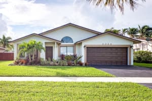 9986 NW 52nd St, Sunrise, FL 33351, Sold 11/27/17