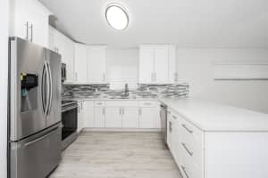 9986 NW 52nd St, Sunrise, FL 33351, Sold 11/27/17