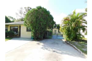 2805 Sheraton Blvd, Fort Pierce, FL 34946, Sold 12/29/17