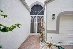 10398 Copper Lake Dr, Boynton Beach, FL 33437, Sold 01/09/18