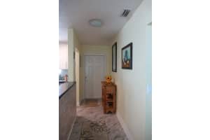 207 W Parkway Dr, Margate, FL 33068, Sold 12/05/17