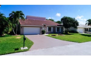 246 NW 69th St, Boca Raton, FL 33487, Sold 12/06/17