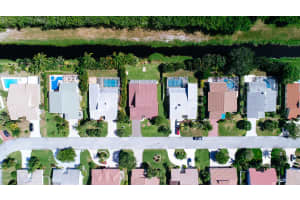 246 NW 69th St, Boca Raton, FL 33487, Sold 12/06/17