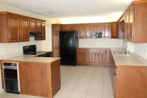 1007 SE Kitching Cove Ln, Port St. Lucie, FL 34952, Sold 05/21/18