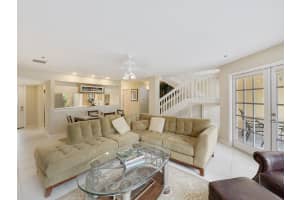 1000 US-1, Jupiter, FL 33477, Sold 11/22/17