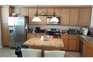 2875 S Oasis Dr, Boynton Beach, FL 33426, Sold 03/01/18