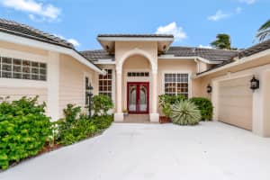 18310 SE Ridgeview Dr, Tequesta, FL 33469, Sold 03/09/18