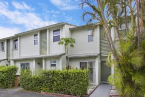 805 Crystal Lake Dr, Pompano Beach, FL 33064, Sold 02/02/18