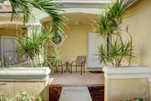 1003 Arezzo Cir, Boynton Beach, FL 33436, Sold 12/01/17