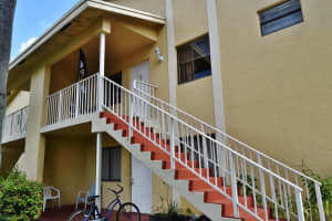 6061 10th Ave N, Greenacres, FL 33463, Sold 12/04/17