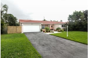 834 NW 7th St, Boca Raton, FL 33486, Sold 12/19/17