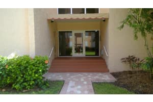 3520 S Ocean Blvd APT F404, South Palm Beach, FL 33480, Sold 10/01/18
