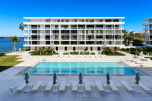 2784 S Ocean Blvd, Palm Beach, FL 33480, Sold 04/30/18