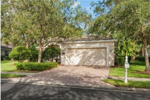 560 Kenwood Dr SW, Vero Beach, FL 32968, Sold 12/21/17