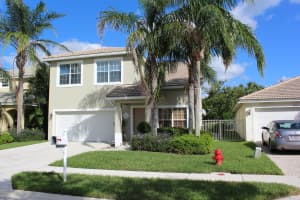 6832 Hendry Dr, Lake Worth, FL 33463, Sold 03/28/18