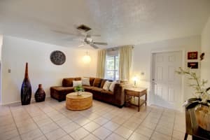 3332 NW 26th Ct, Boca Raton, FL 33434, Sold 12/21/17