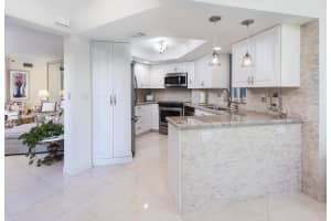 100 SE 5th Ave, Boca Raton, FL 33432, Sold 07/02/18