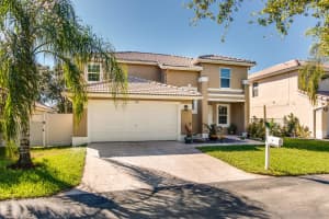 14 Valencia Dr, Boynton Beach, FL 33436, Sold 12/14/17