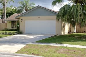 160 Parkwood Dr, Royal Palm Beach, FL 33411, Sold 03/05/18