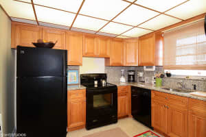 45 Yacht Club Dr, North Palm Beach, FL 33408, Sold 12/18/17