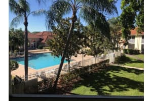 1067 The Pointe Dr, West Palm Beach, FL 33409, Sold 03/15/18