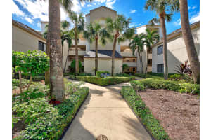 325 Oak Harbour Dr, Juno Beach, FL 33408, Sold 12/22/17