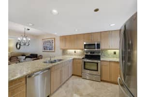 325 Oak Harbour Dr, Juno Beach, FL 33408, Sold 12/22/17