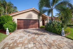 471 NW 72nd St, Boca Raton, FL 33487, Sold 03/27/18