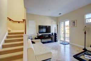 27 Via Floresta Dr, Boca Raton, FL 33487, Sold 02/01/18