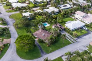 201 NE Wavecrest Ct, Boca Raton, FL 33432, Sold 03/05/18