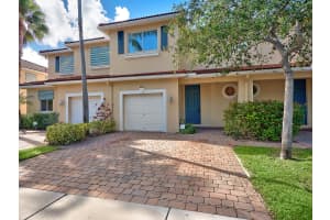2823 S Evergreen Cir, Boynton Beach, FL 33426, Sold 03/26/18