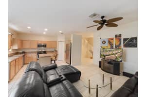 2823 S Evergreen Cir, Boynton Beach, FL 33426, Sold 03/26/18