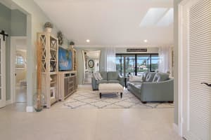 2541 SW 23rd Cranbrook Dr, Boynton Beach, FL 33436, Sold 12/14/17