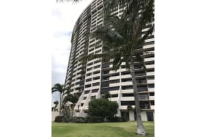 5200 N Flagler Dr, West Palm Beach, FL 33407, Sold 01/16/18