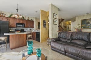 3850 NW 90th Way, Sunrise, FL 33351, Sold 12/13/17