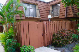 1458 N Lawnwood Cir, Fort Pierce, FL 34950, Sold 12/28/17