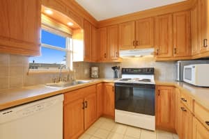 2950 SE Ocean Blvd, Stuart, FL 34996, Sold 02/20/18