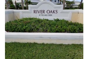 2700 Creekside Dr, Fort Pierce, FL 34981, Sold 05/25/18