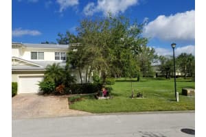 2700 Creekside Dr, Fort Pierce, FL 34981, Sold 05/25/18