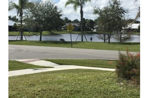 4225 SE Tamarind St, Stuart, FL 34997, Sold 12/27/17