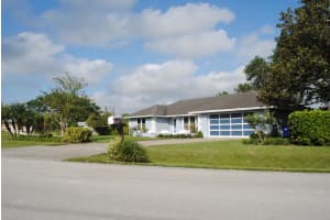 404 21st St SE, Vero Beach, FL 32962, Sold 04/09/18