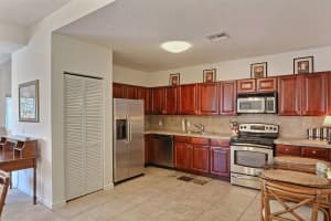 564 7th Square SW, Vero Beach, FL 32962, Sold 06/14/18