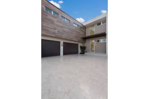 913 N Atlantic Dr, Lantana, FL 33462, Sold 03/27/18